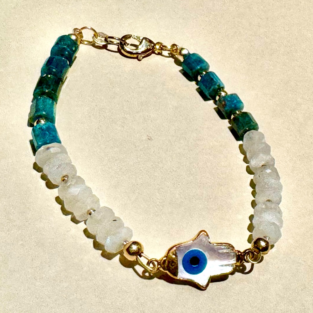 Mother of Pearl hand of Fatima 🪬 Hamsa Evil Eye 🧿 Bracelet